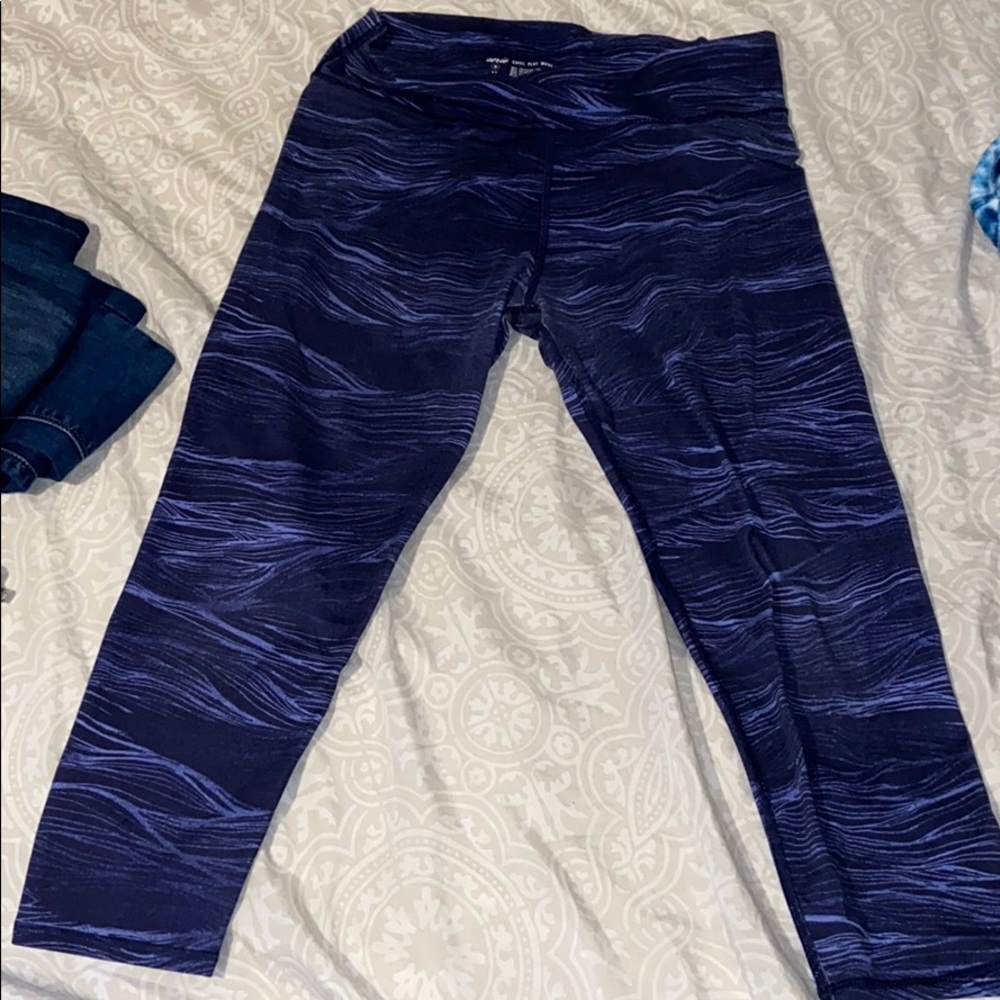 Cropped athletic tights